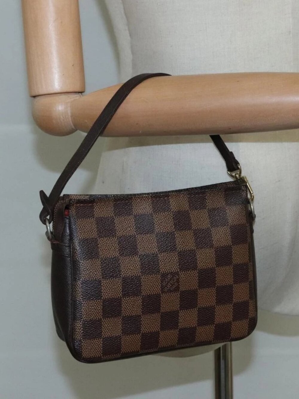 LOUIS VUITTON Damier Ebene Trousse Makeup Pouch N51982 LV Auth ki5364A